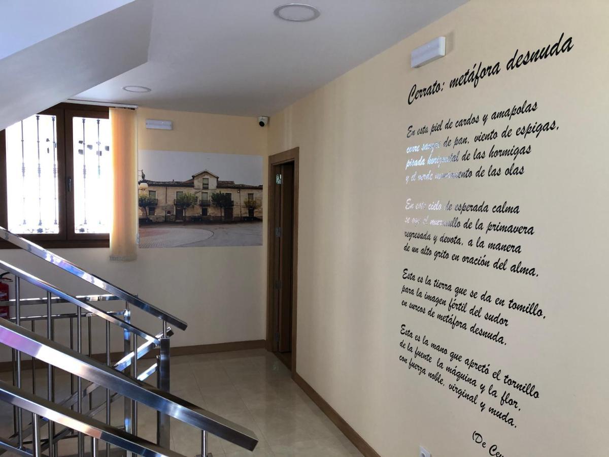 Apartamentos Turisticos Escorraladas Baltanás Exteriér fotografie