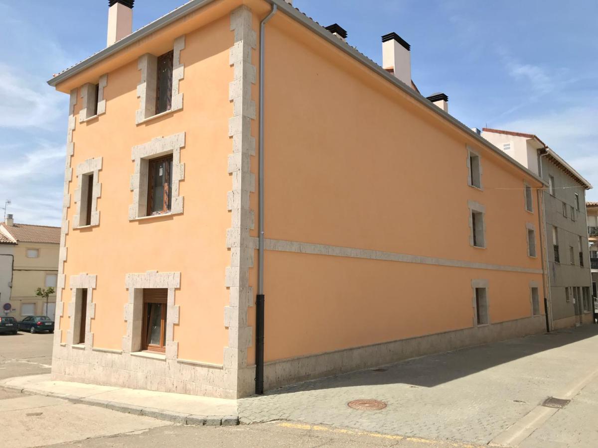 Apartamentos Turisticos Escorraladas Baltanás Exteriér fotografie